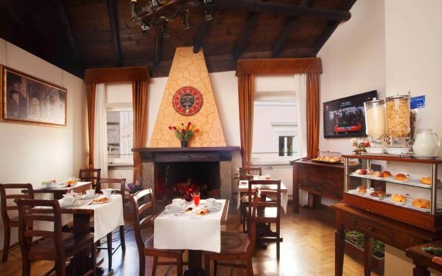 Pantheon Inn