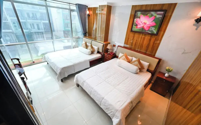 Ly Ly Hotel