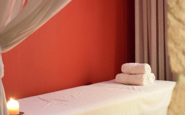 Hagiati Anastasiou Hotel & Spa