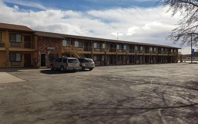 Split Mountain Motel