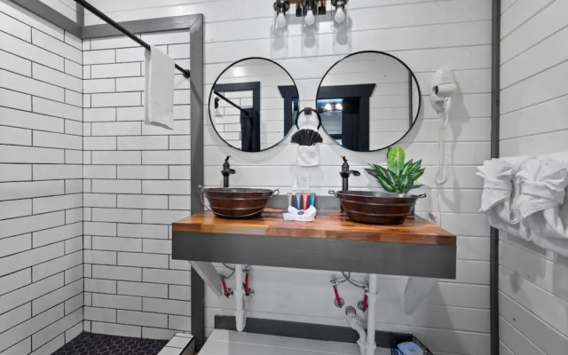 Sweet Escape By Ghosal Luxury Lodging