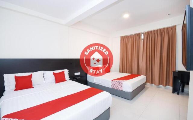 OYO 1148 Kenyalang Suite