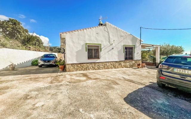 Stunning Private Villa With Sea Views, Pool, and Sun-drenched Terrace