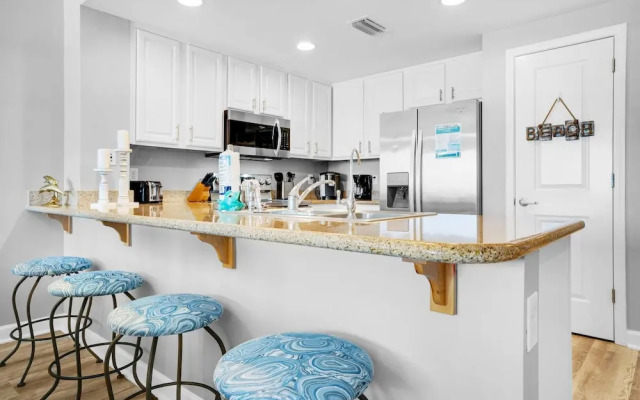 Grandview East 302 - Sandscape