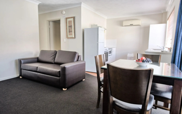 Quality Hotel Robertson Gardens