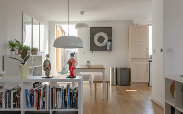 Modern 2 Bedroom Flat in Elephant & Castle