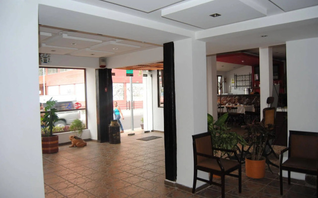 Hotel Fuente de Piedra II