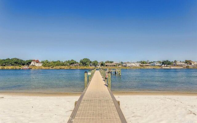 Sailmakers Place 302