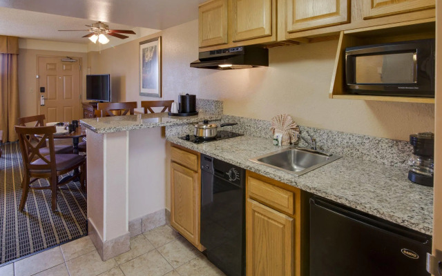 Staybridge Suites Orlando Royale Parc Suites by IHG