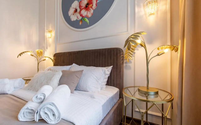 Old Town Luxury Suites