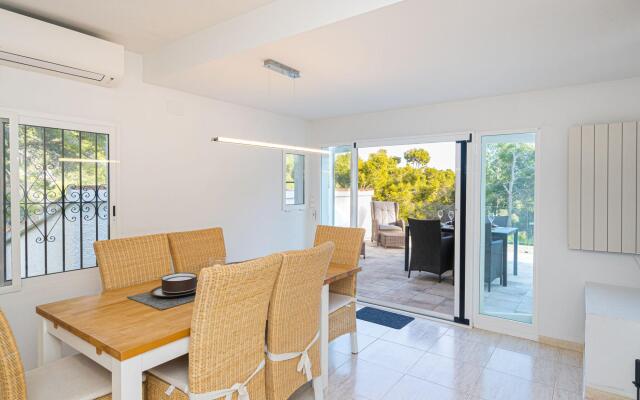 Urbane Holiday Home in Altea With Private Swimming Pool