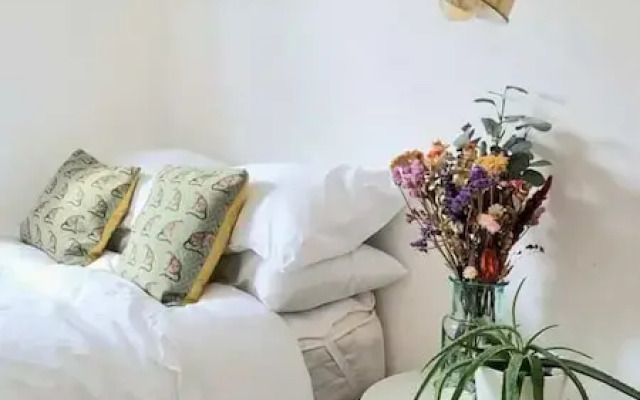 Stylish 3 Bedroom Townhouse in Brockley With Large Garden