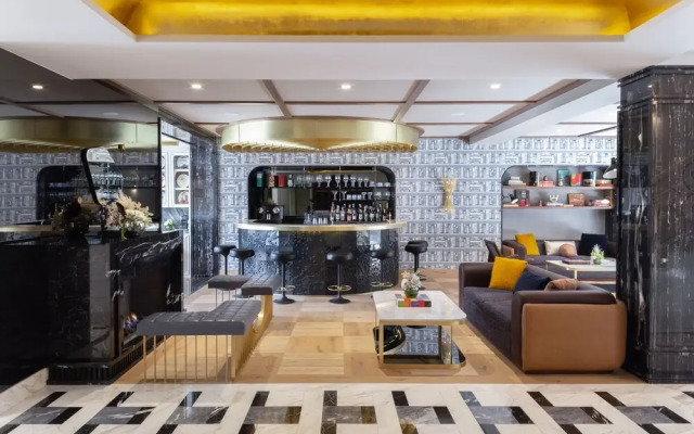 The Alest Hotel
