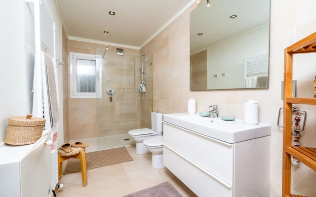 Stylish 5-bed Villa Almarina in Javea