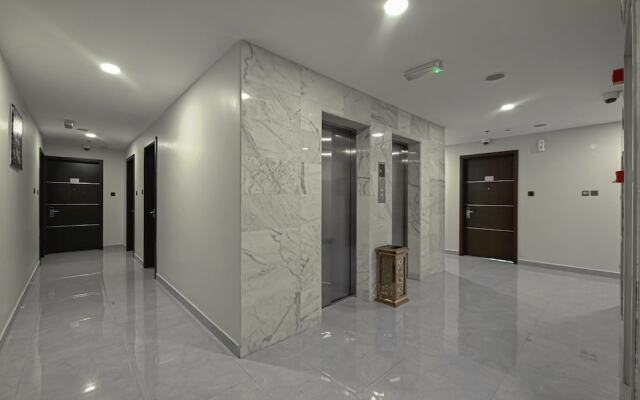 Golden Crown Hotel Al Seeb Muscat