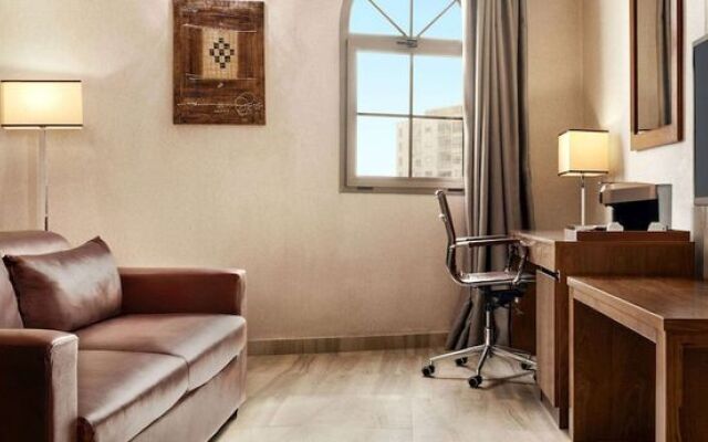 Days Hotel and Suites by Wyndham Dakar