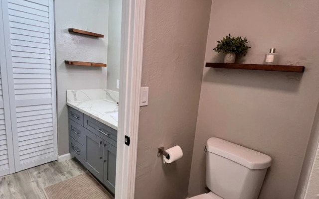 Sandy Toes Getaway in Kona