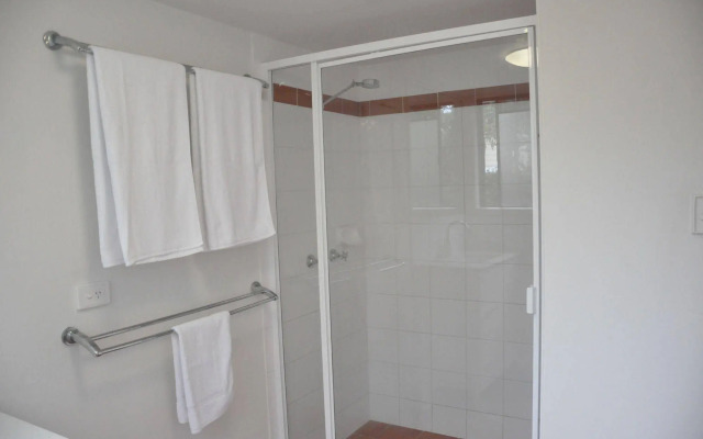 Chez Noosa Resort Motel