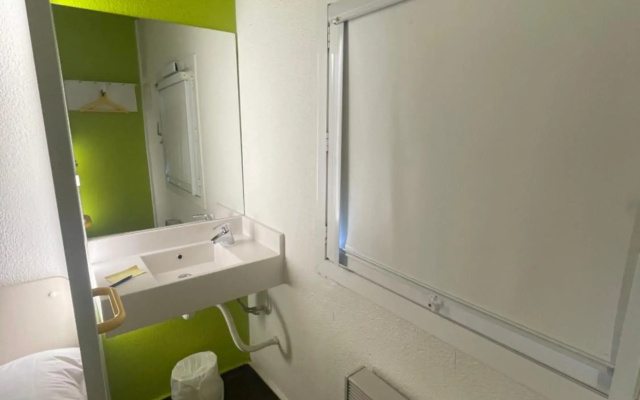 Unisotel Bollene A7 Ex-Hotel F1