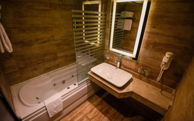 Royal Maadi Hotel
