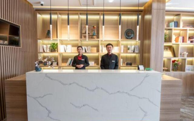 Superior Hotel (Taiyuan Changfeng Street)