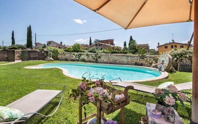 Rose Tower 6 2 in Rome