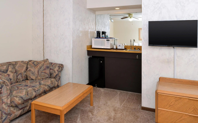 Americas Best Value Inn La Crosse