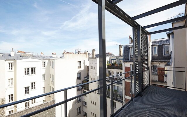 17Eme The Yellow Flat