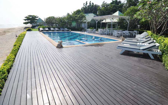 Sea Sky Beach Resort