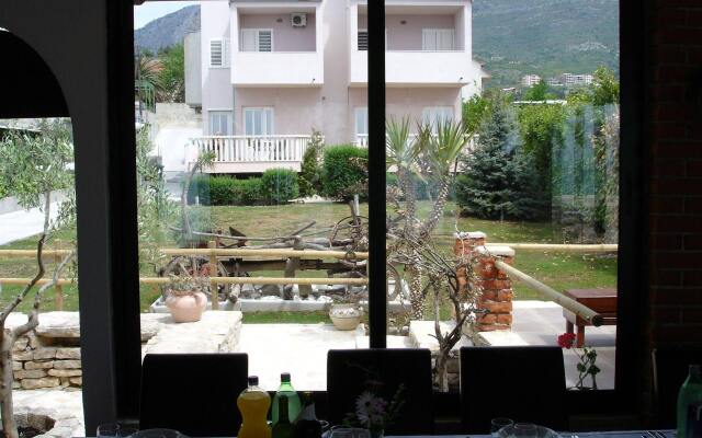 Beach Hotel Bozikovina