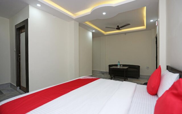 New Shanti Hotel by OYO Rooms