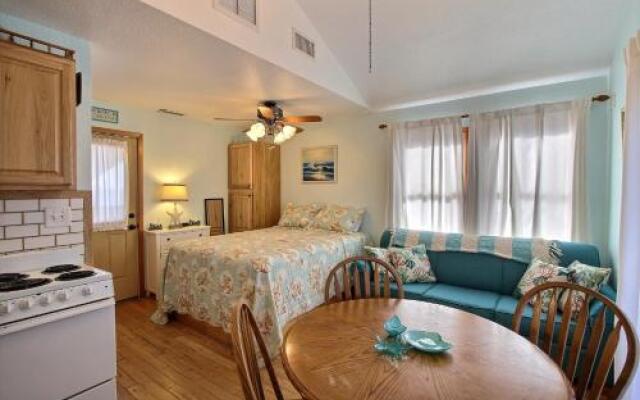 NC 12 56821-20 Condo by RedAwning