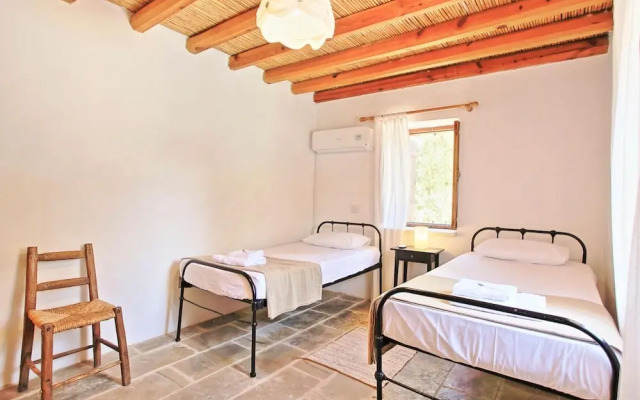 Simeon Estate in Drouseia
