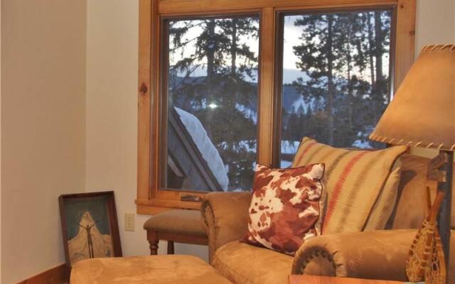 Dreamcatcher South 190 5 Br townhouse by RedAwning