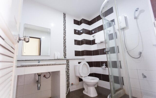 Baan Phor Phan Hotel