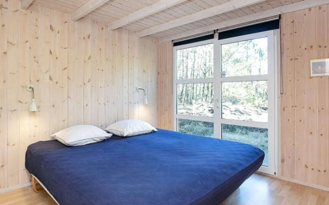 6 Person Holiday Home in Albaek