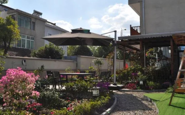 Shanghai Qishi Villa Hot Spring Resort Villa