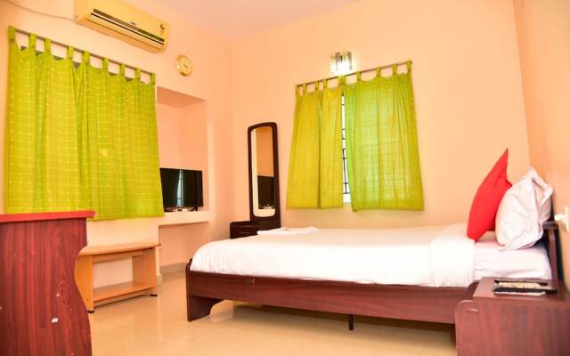 Hotel Theertha Park