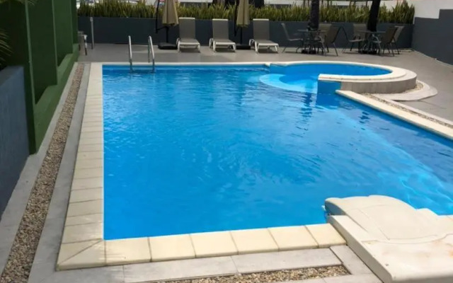 Premier Executive Apartment - The Ivy, East Legon