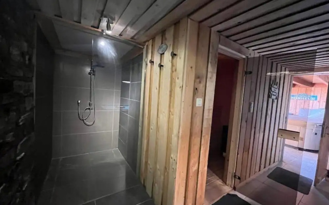 Lovely Holiday Home in Gros Chene With Bubble Bath