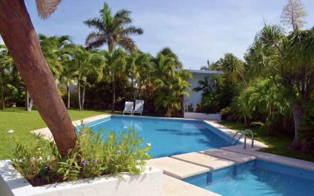 Tu Casa En Zona Hotelera a una Cuadra de la Playa