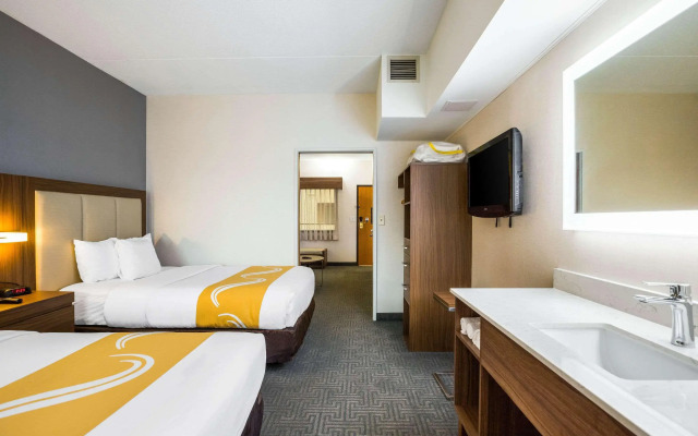 Quality Suites Lansing