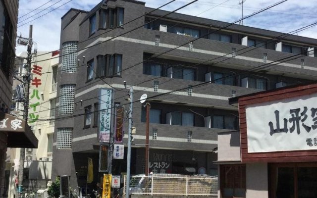 Business Inn Grandeur Fuchu