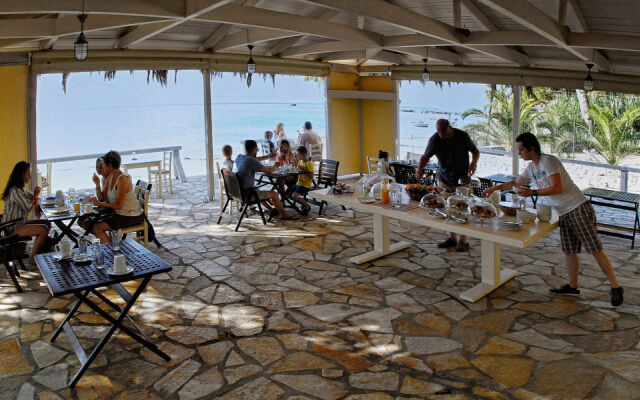 Albouro Seafront Apartments