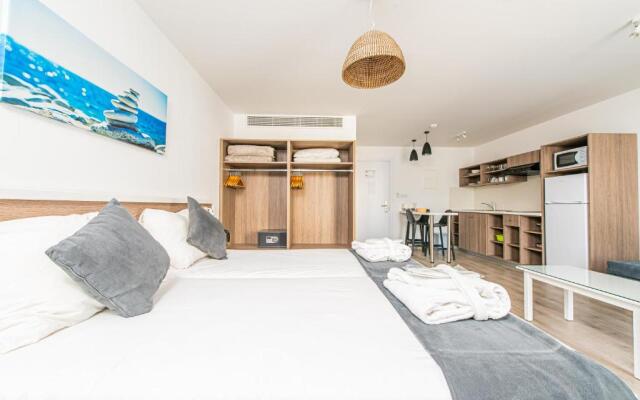 Golden Star Beach Hotel