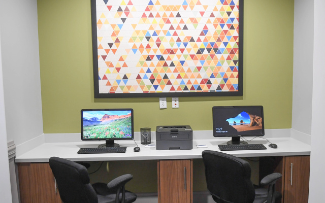Holiday Inn Express & Suites Valdosta West - Mall Area by IHG
