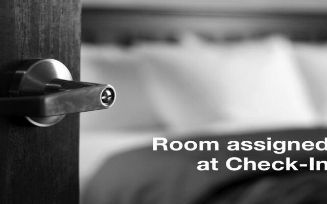 Holiday Inn Express Fullerton - Anaheim by IHG