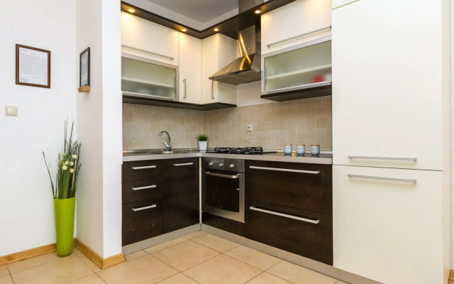 Maru Apartments
