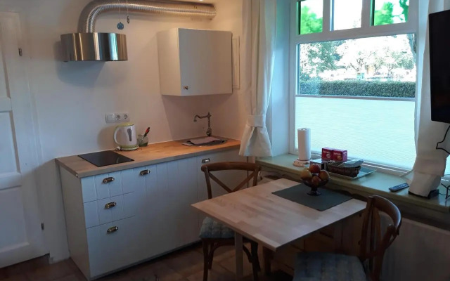Pletna Lake View Apartment (Ground Floor)