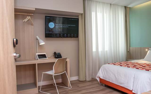 Casual Kubic Athens Hotel